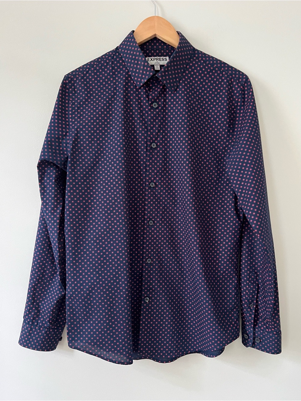 Express Fitted Men's Dress Shirt Navy Red Geometric Dot Long Sleeve SZ M15-15.5